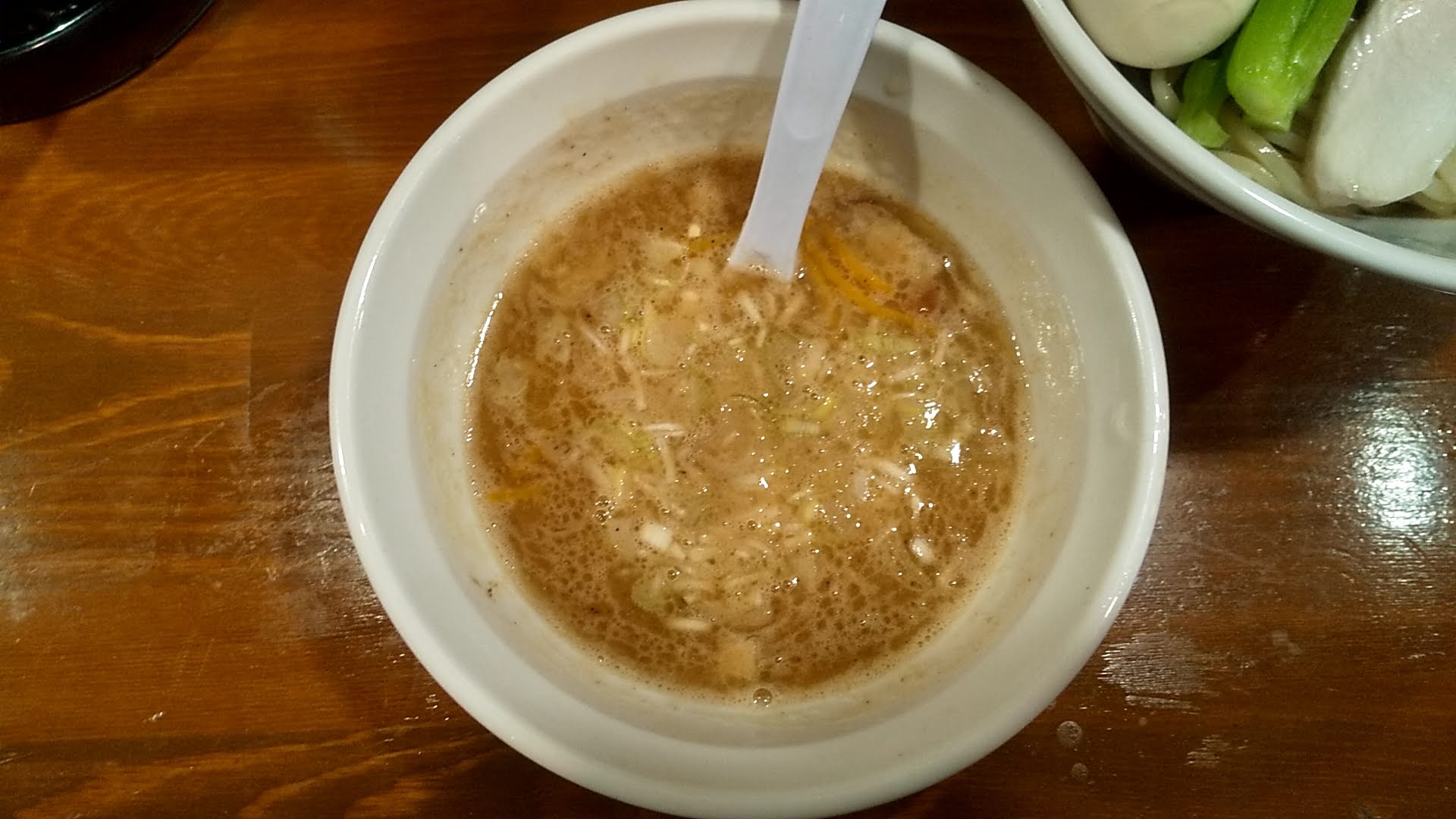 TOKUの鶏塩つけ麺のつけ汁